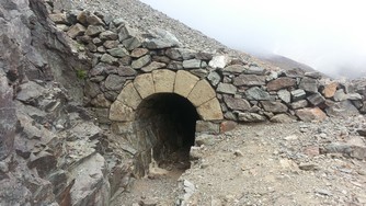  Arret pour contempler cette magnifique voute de sortie du tunnel superieur